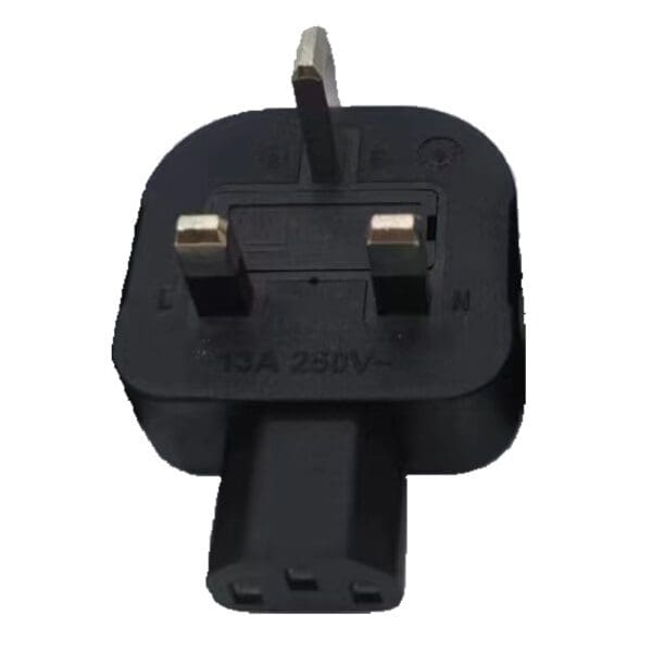 UK MAINS ADAPTER - UK PLUG TO IEC C13 SOCKET - R/A